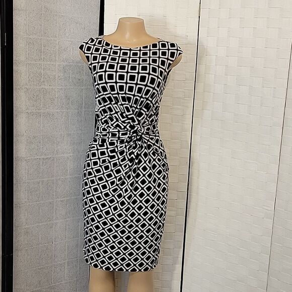 LAUREN RALPH LAUREN GEOMETRIC PATTERN TWIST KNOT BOATNECK JERSEY DRESS - Picture 2 of 16